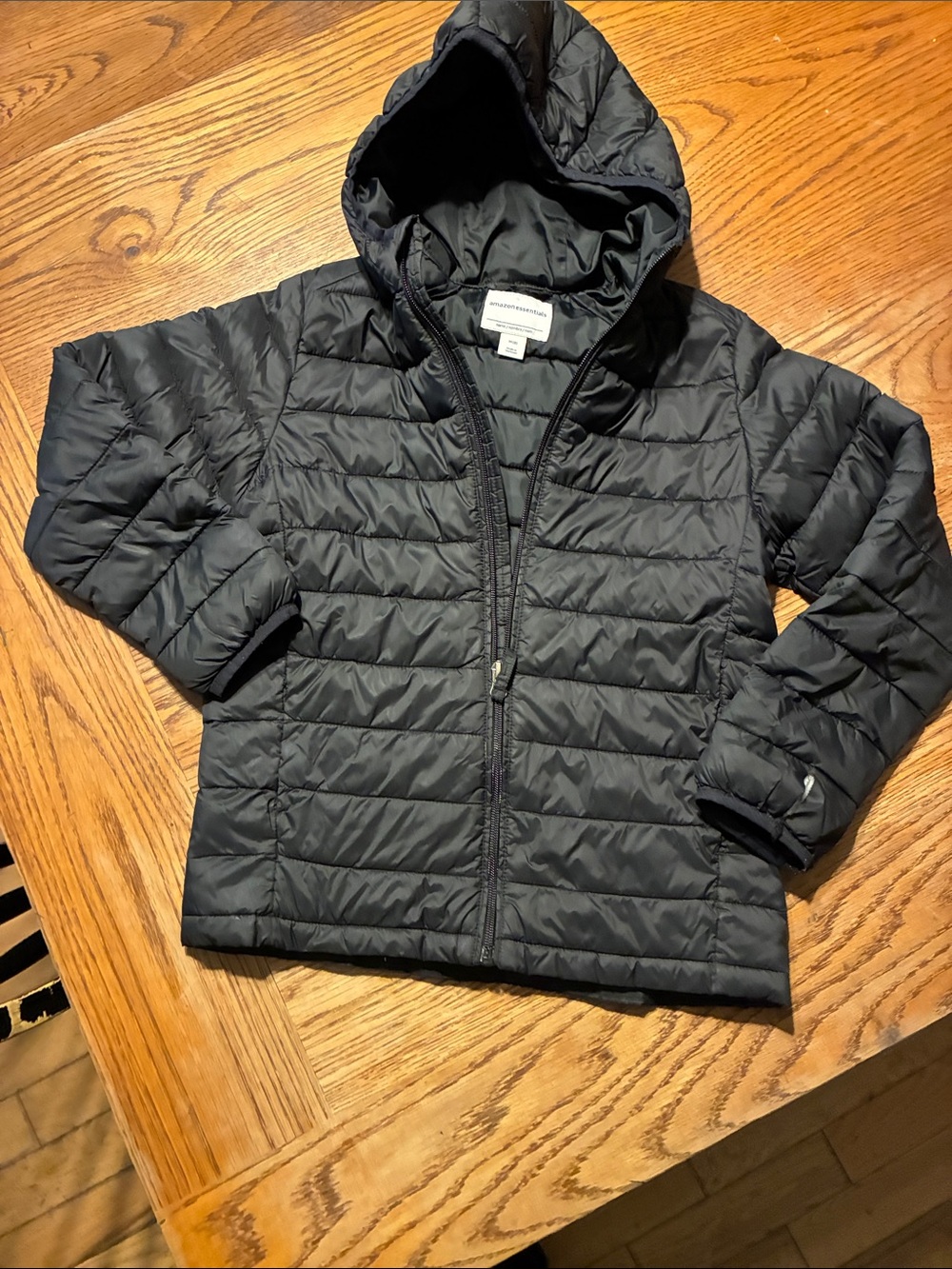Amazon Essentials Kids Hooded Puffer Jacket - Black
